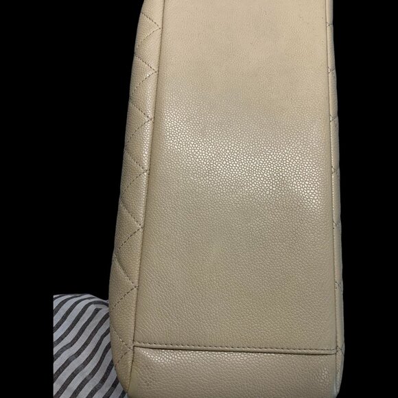 Chanel Grand Shopping Tote (GST) Beige Bag - Picture 3 of 10